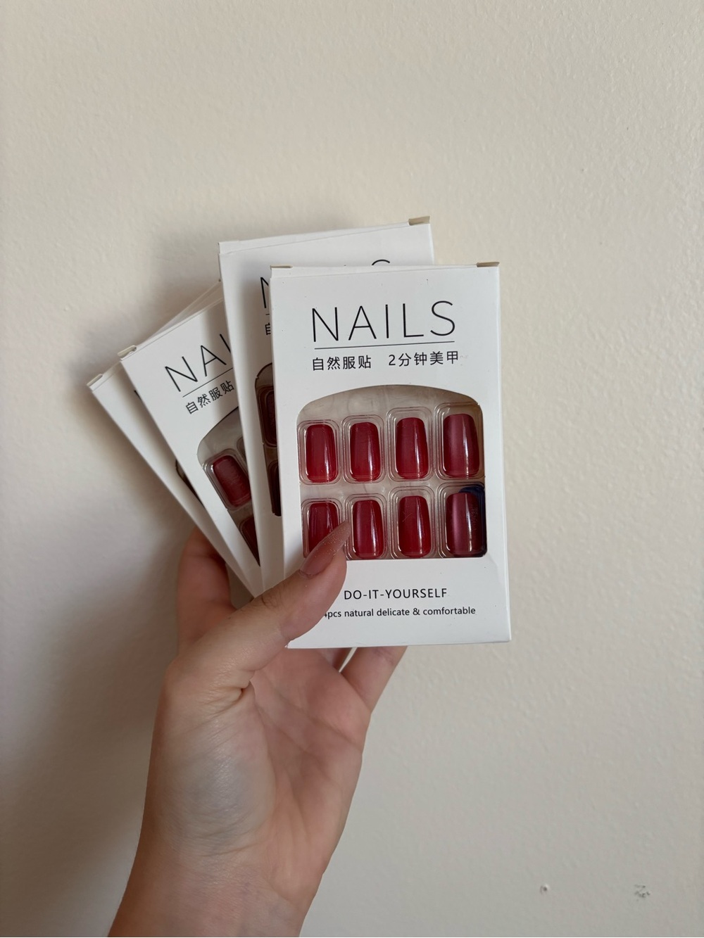 Red Press-On Nail Set - Glossy Red